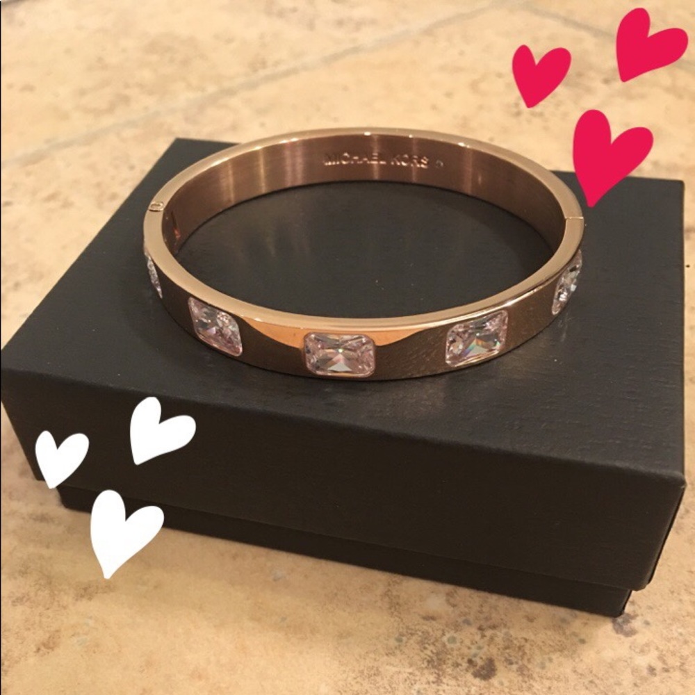 🌺SALE! Michael Kors Bracelet - Picture 2 of 8